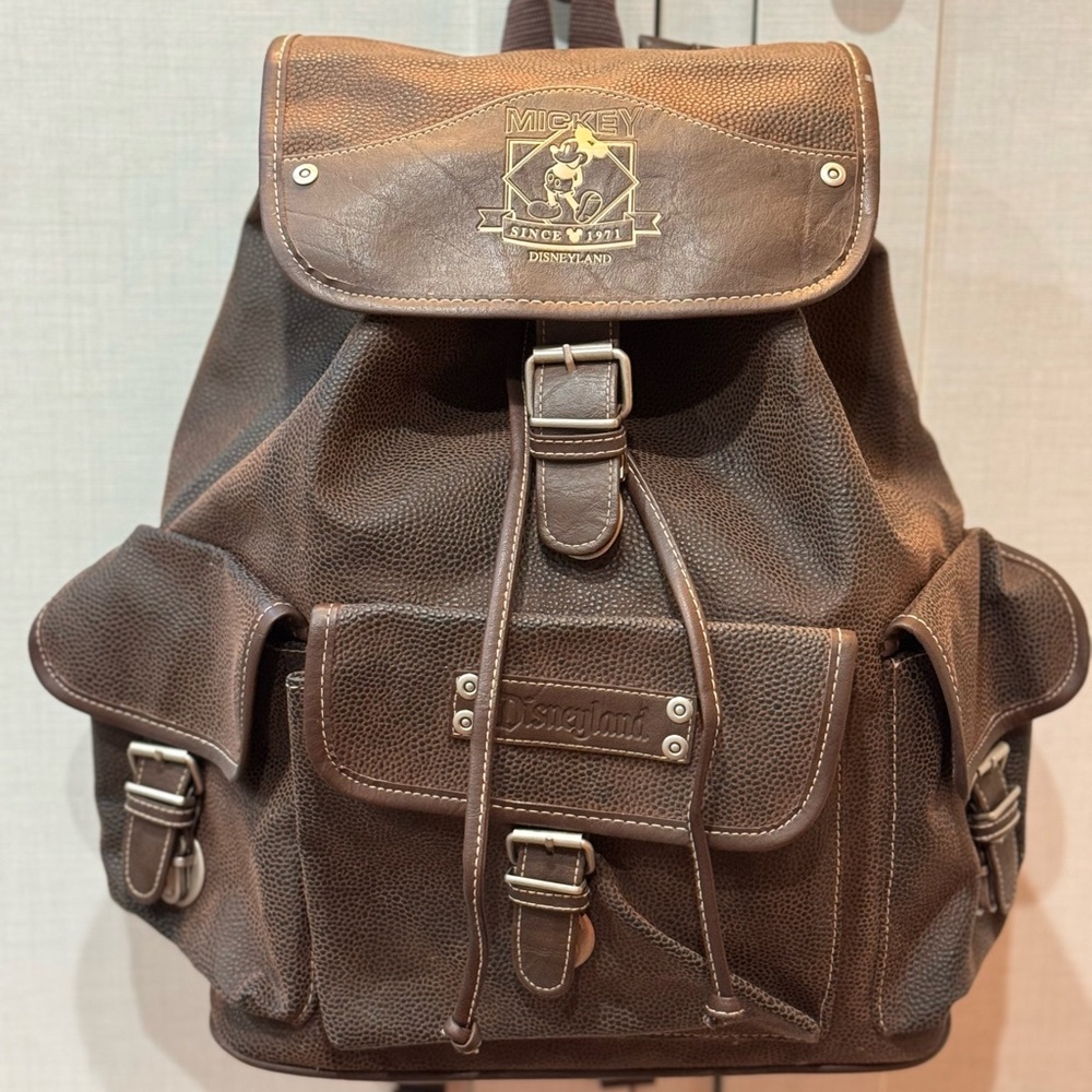 Vintage Disneyland backpack. Brown leather. Tag still attached. - Picture 6 of 6